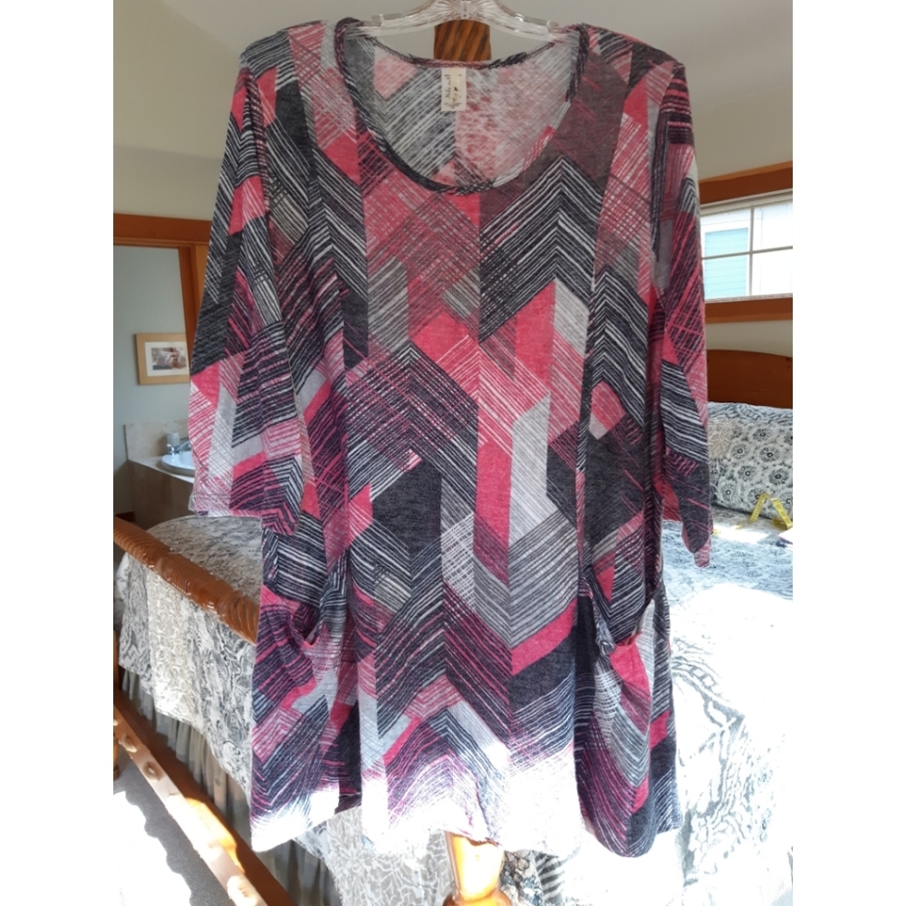 EUC | 42pops Abstract Sweater Dress